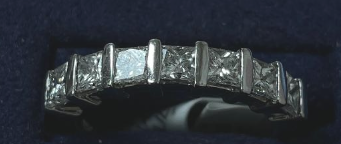 Diamond Wedding Bands  -  Women'