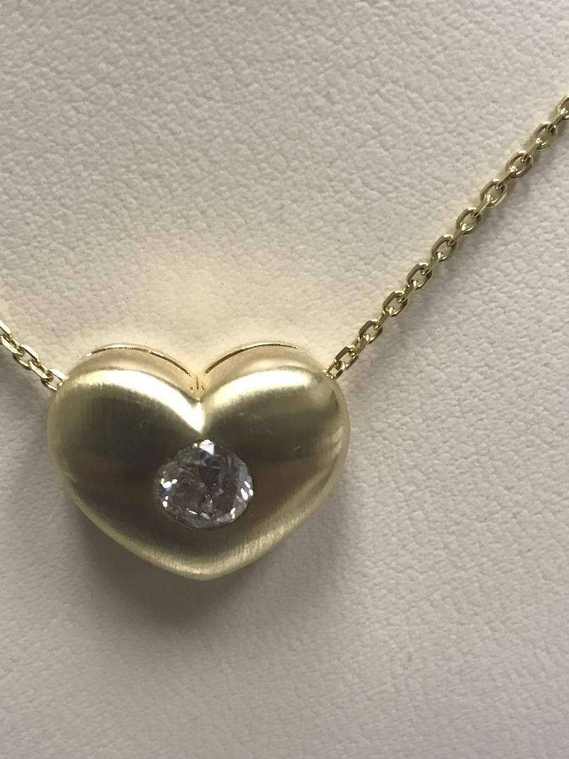 Womens diamond heart necklace