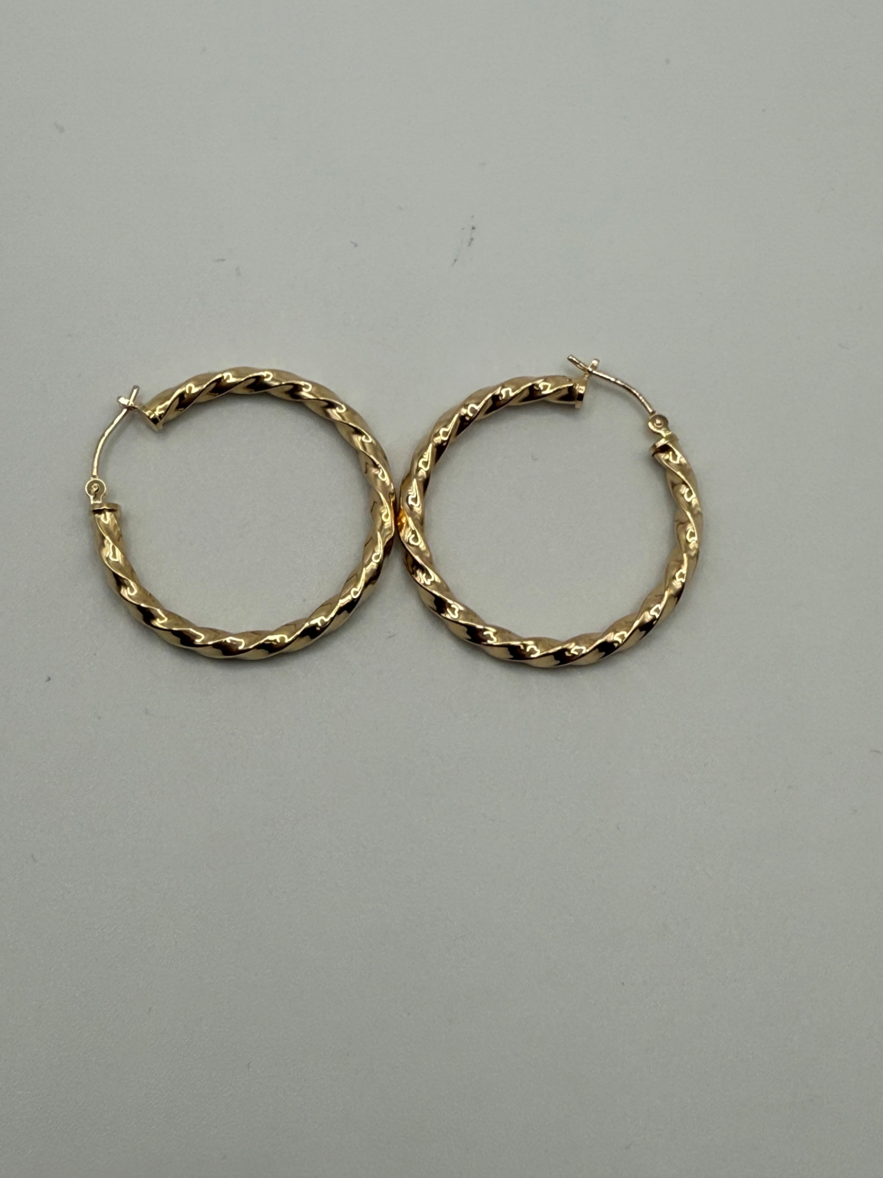 Earring