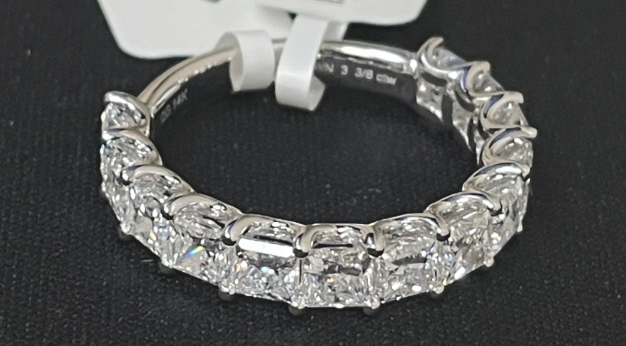 Lab grown diamond womens wedding band