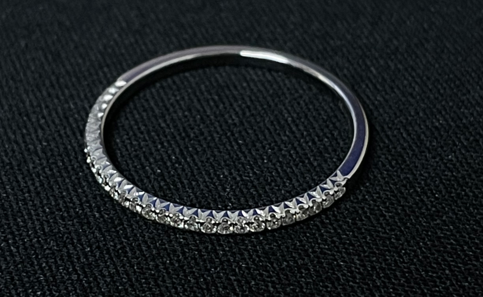 Diamond Wedding Bands  -  Women'