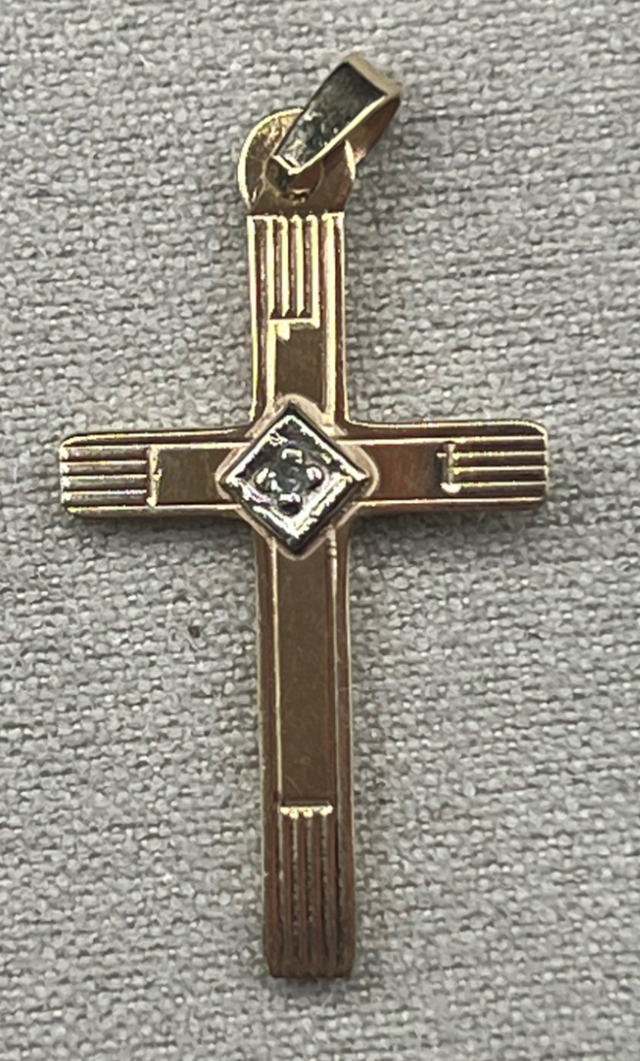 Precious Metal (No Stones) Pendants / Charm