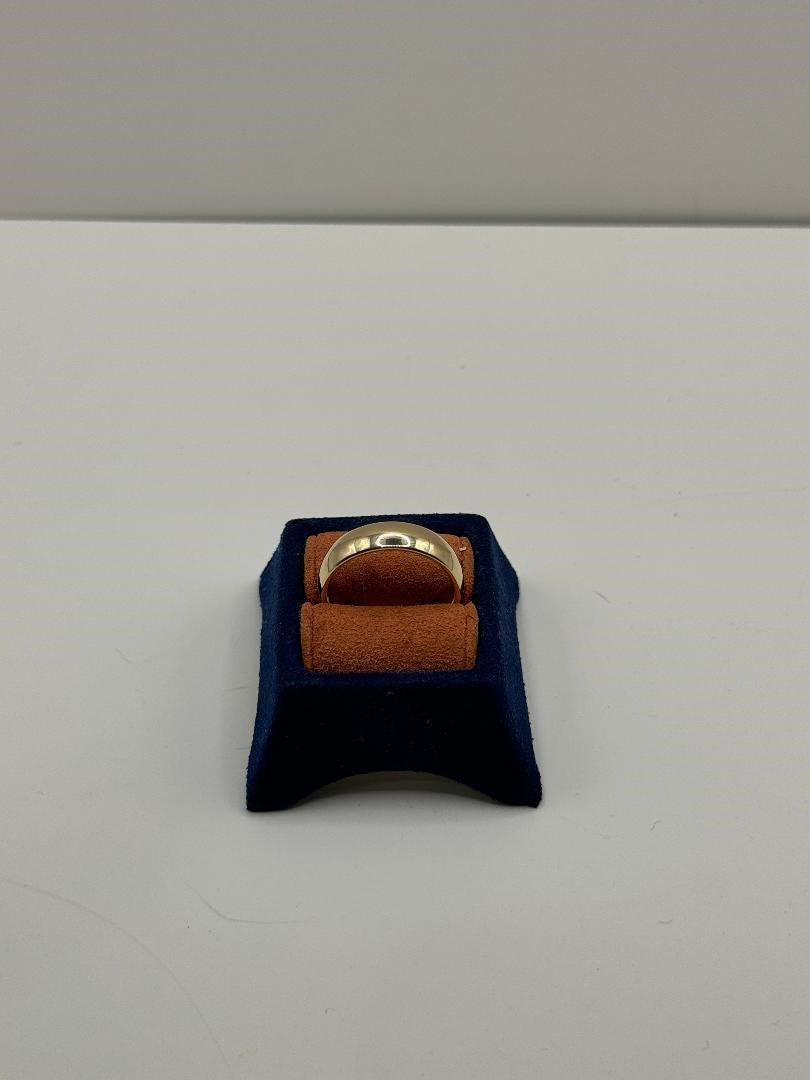 Mens Gold Wedding Band