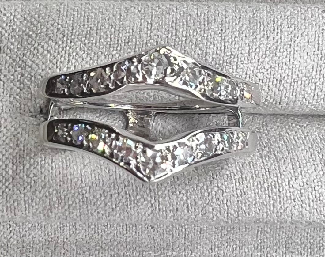 Diamond Wedding Bands  -  Women'