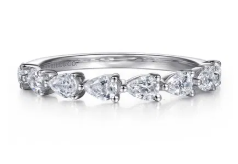 Diamond Wedding Bands  -  Women'