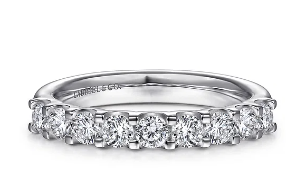 Diamond Wedding Bands  -  Women'