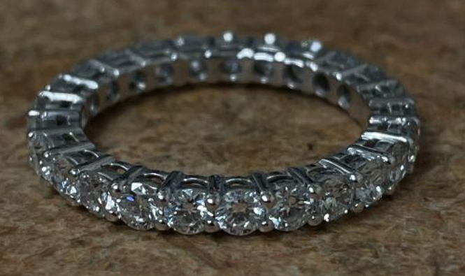 Diamond Wedding Bands  -  Women'